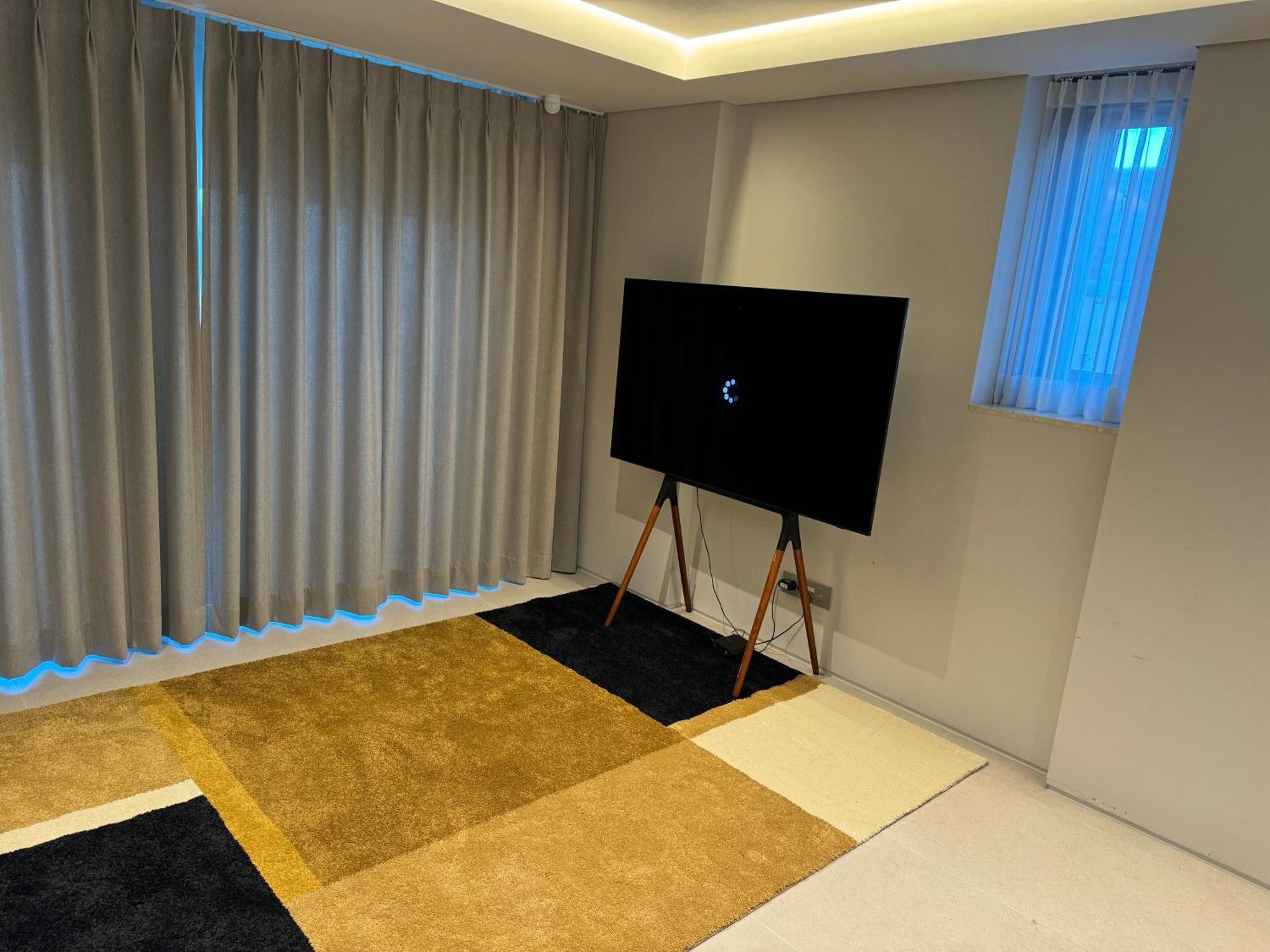 Gangnam Cheongdam - Free Wifi, Max 6pax Apartment