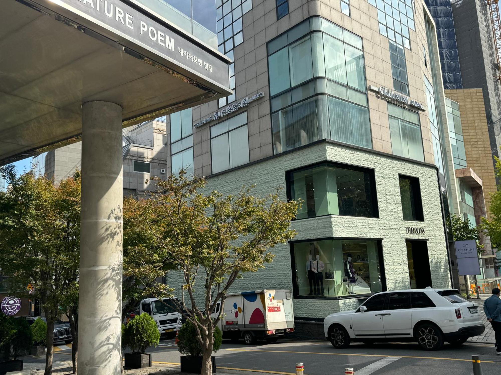 Gangnam Cheongdam - Free Wifi, Max 6pax Apartment